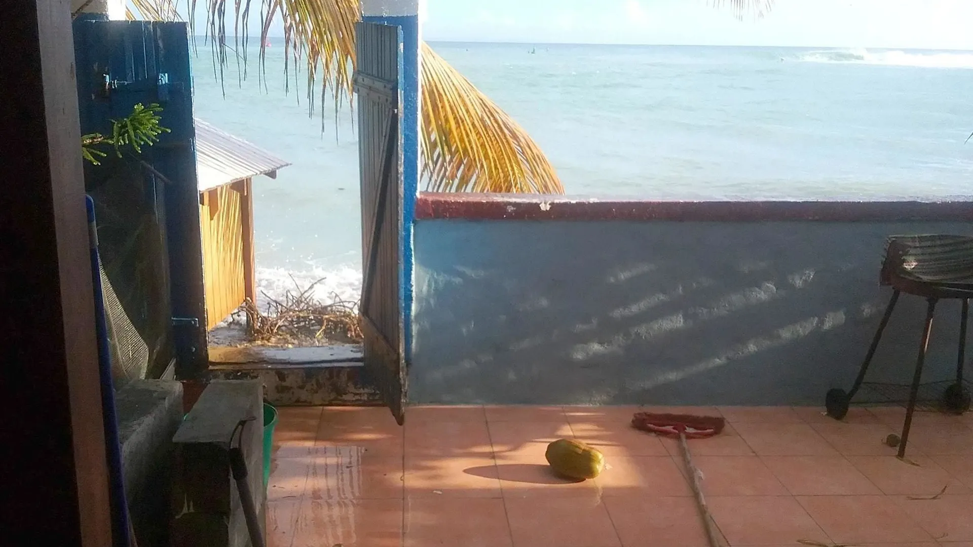 House With One Bedroom In Saint Francois With Wonderful Sea View Fur location